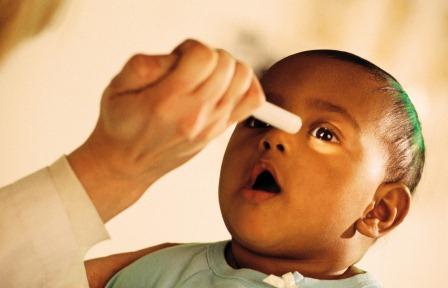 ophthalmologist_examining_boys_eyes.jpg